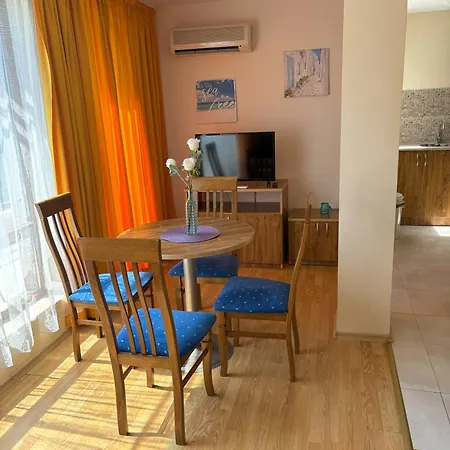 Apartment съни хаус 4 апартменти Slantschew brjag